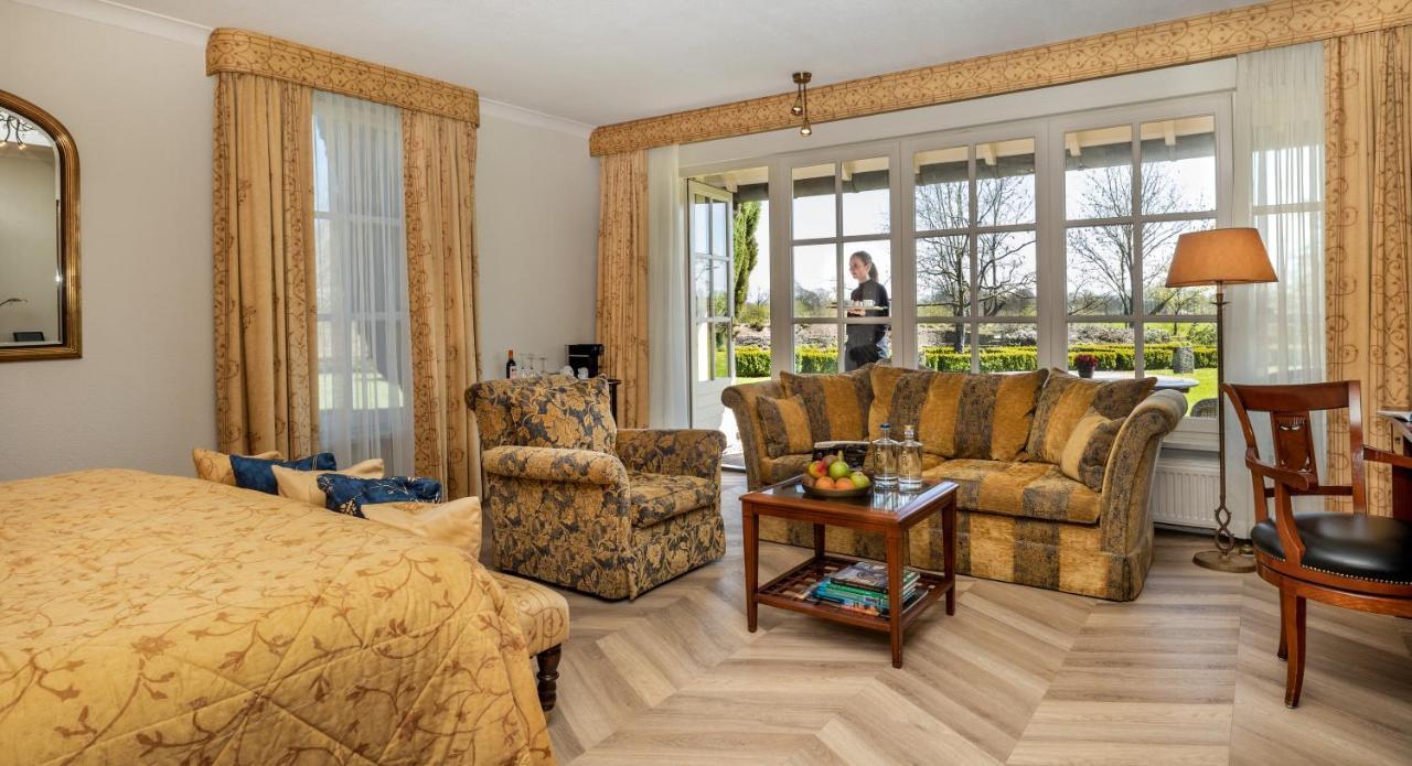 Landhuishotel De Bloemenbeek Hotel 4*