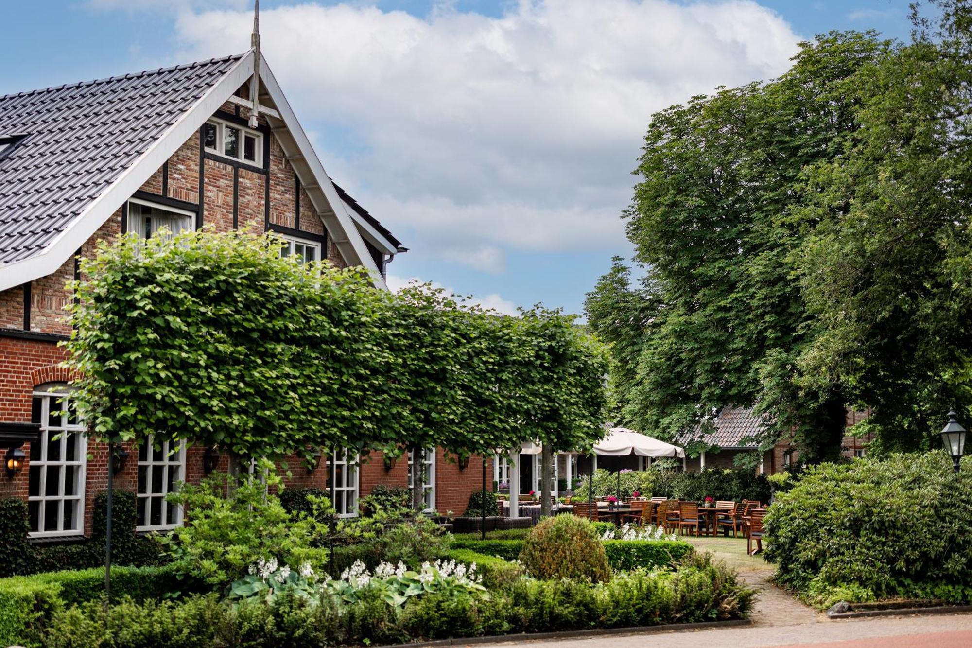 Landhuishotel De Bloemenbeek 4*